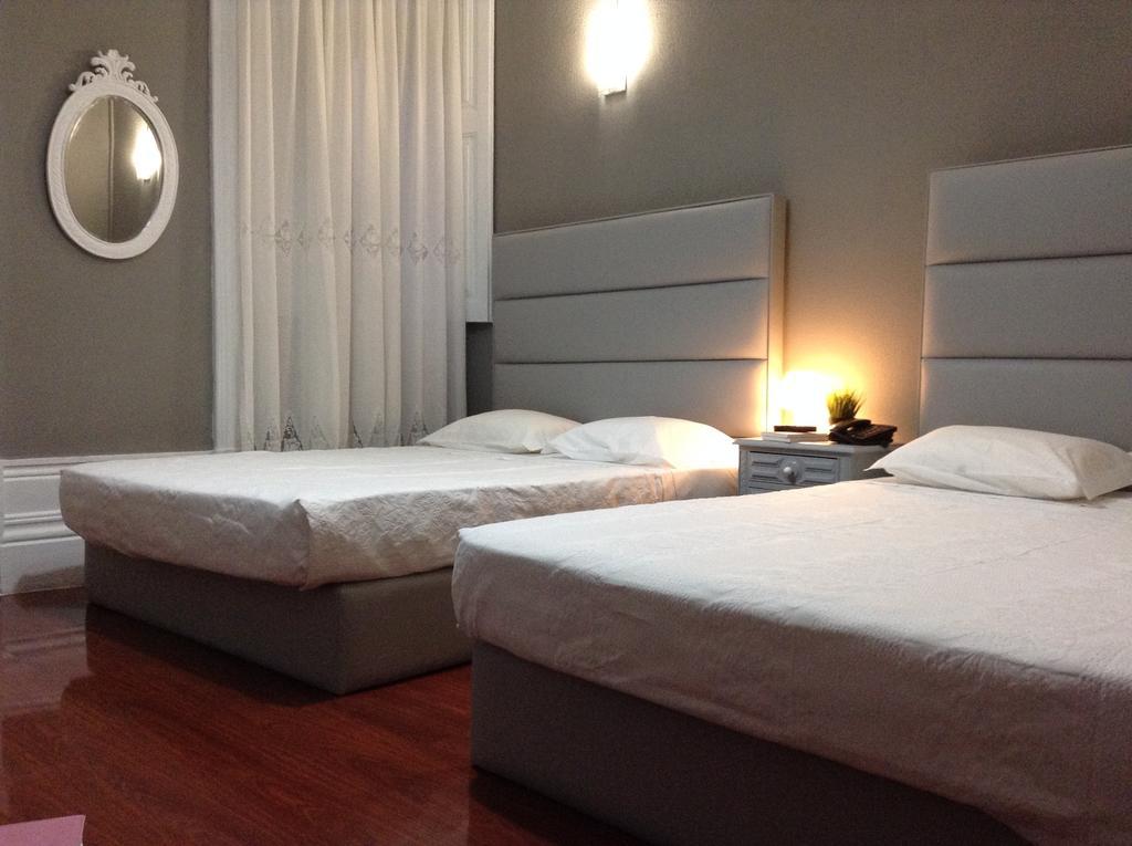 Royal Porto City Hotel Bilik gambar